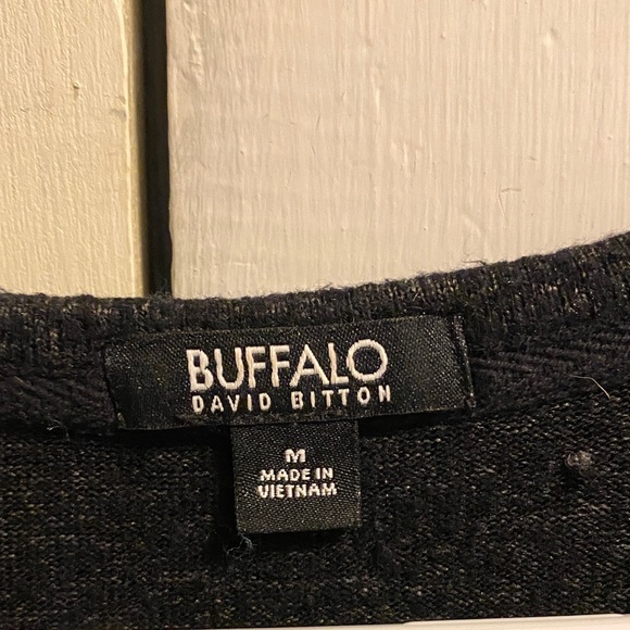 Buffalo - Picture 2 of 4